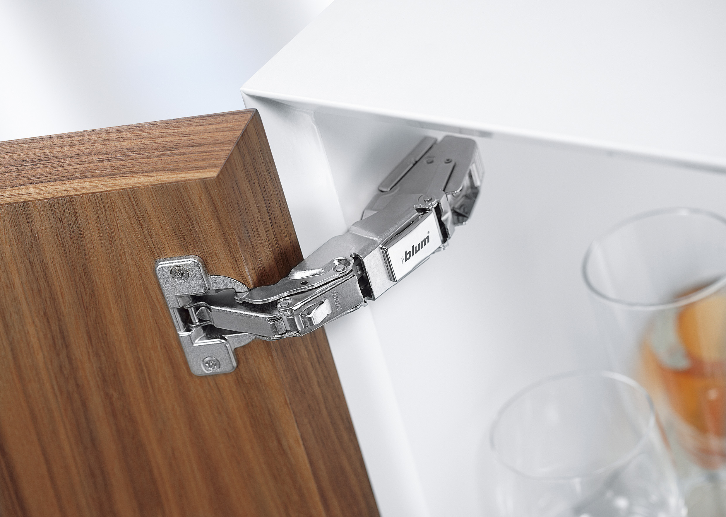 Петля Blum clip Top BLUMOTION 110